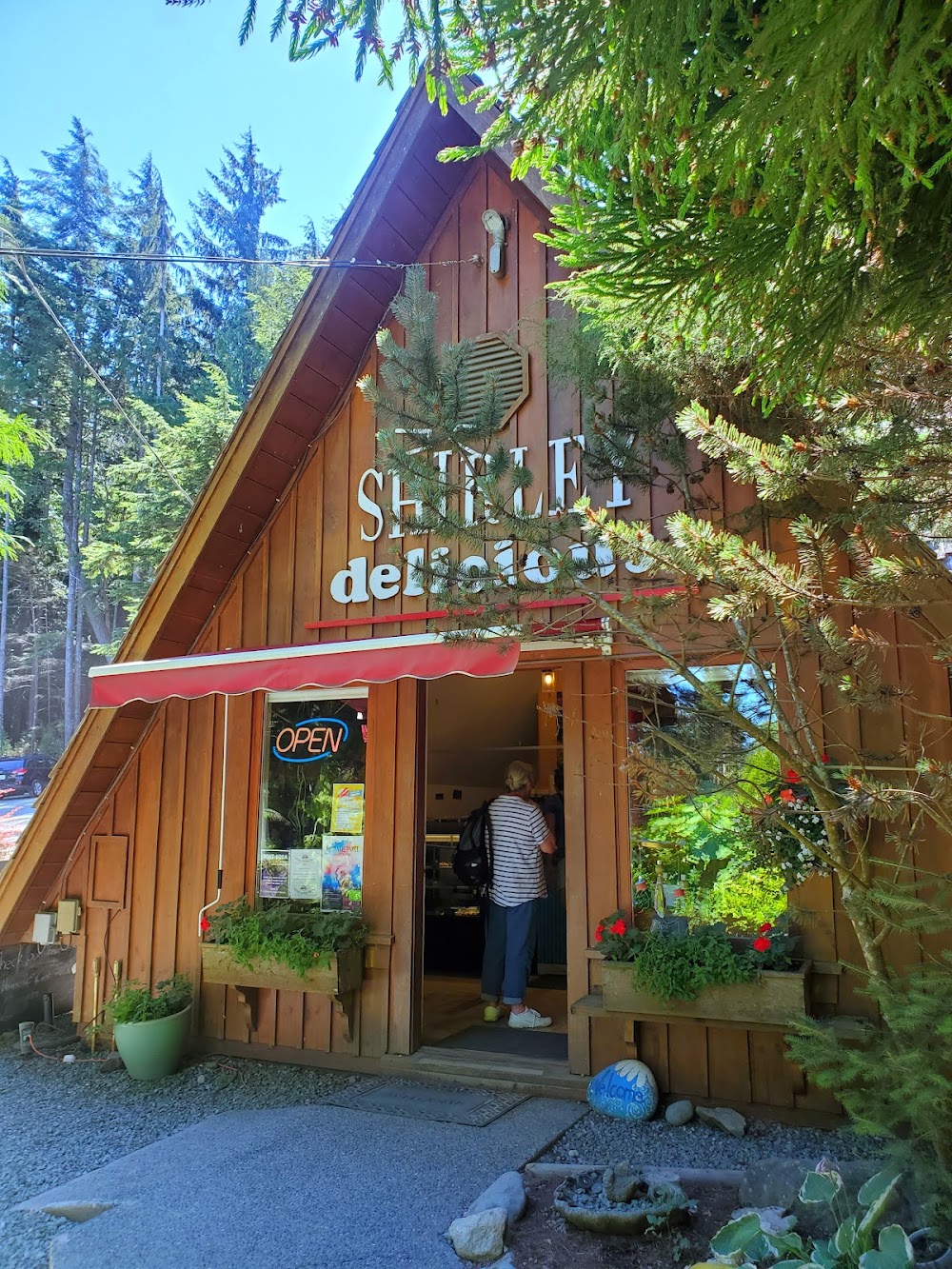 Shirley Delicious